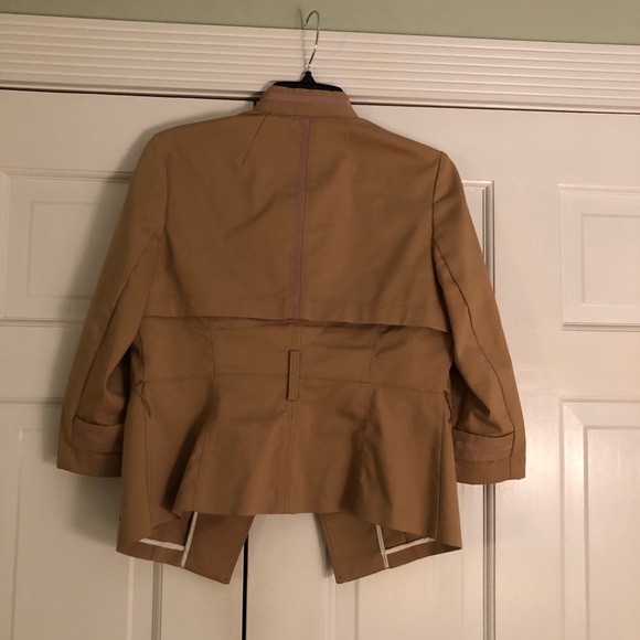 Beige WHBM spring blazer - Picture 2 of 5